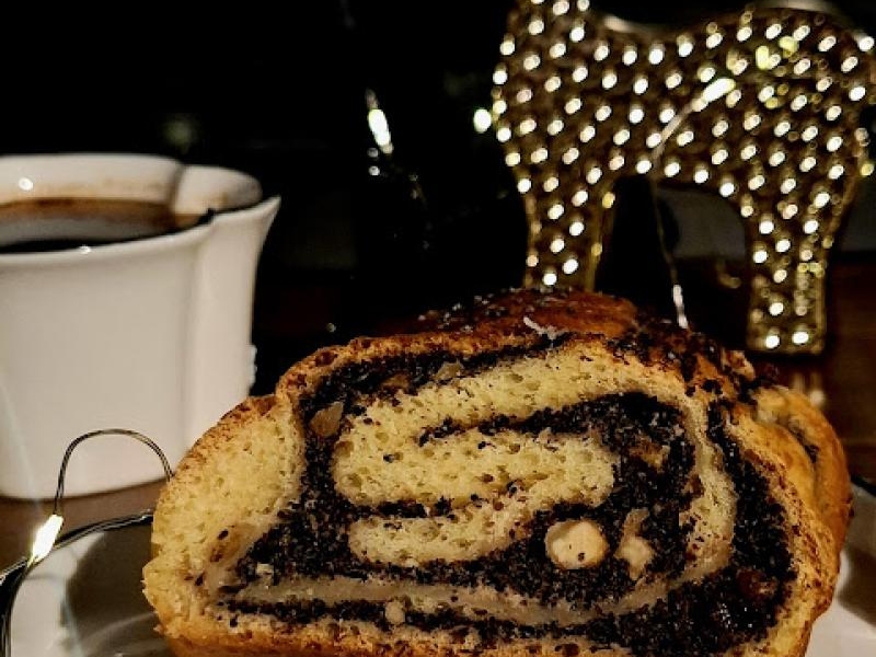 Makowiec (rolada makowa)