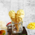 Jogurtowe lody mango