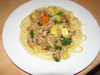 Spaghetti z cukinią i anchois :)
