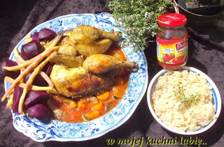 kurczak marynowany masłem czosnkowym,przyprawami pieczony z cukinią podany z ryżem z parowara czyli Pudliszki – pomidorowe inspiracje – kurczak