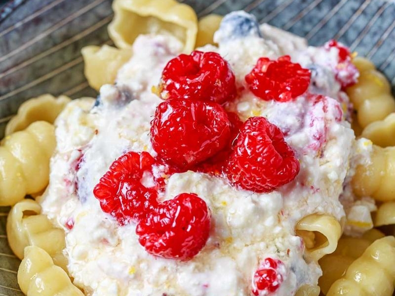 Makaron z serem i owocami – bez cukru