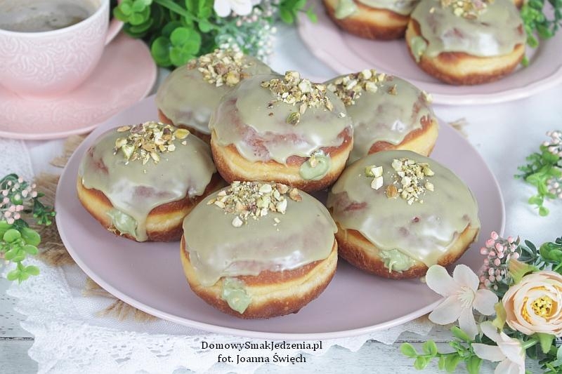 pączki pistacjowe