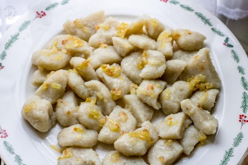 Szare Kluseczki Z Surowych I Gotowanych Ziemniaków