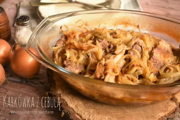 Karkówka z cebulą – kuchnia podkarpacka