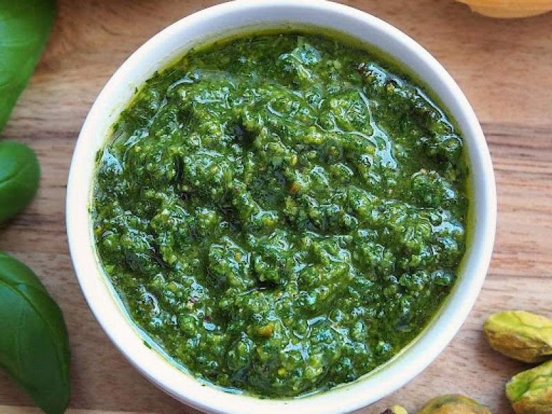 Pesto z bazylii i pistacji