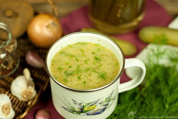 Zupa ogórkowa z mlekiem kokosowym