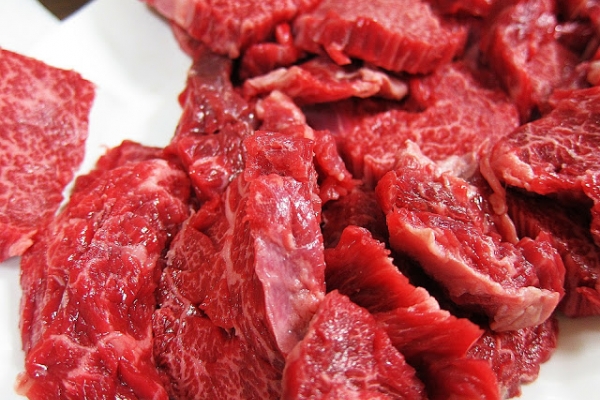 Jak najlepiej rozmrażać zamrożone mięso.