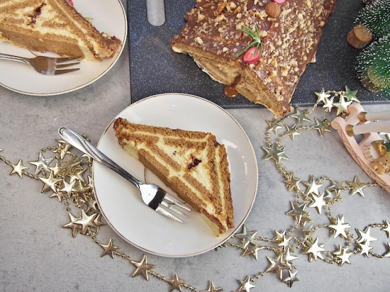 Chatka korzenna – świąteczny sernik gotowany bez pieczenia