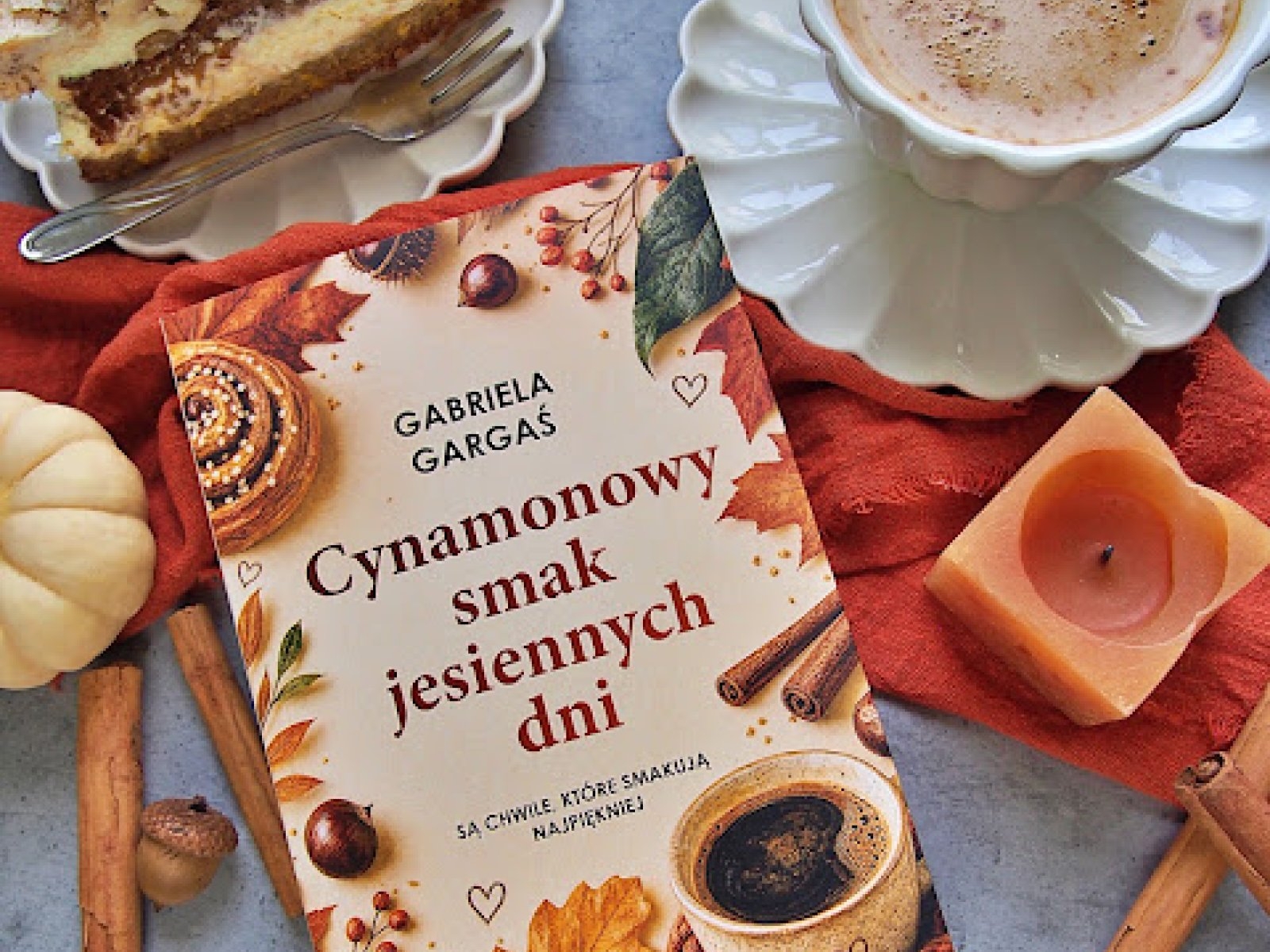 Idealna książka na jesienne dni - Cynamonowy smak jesiennych dni