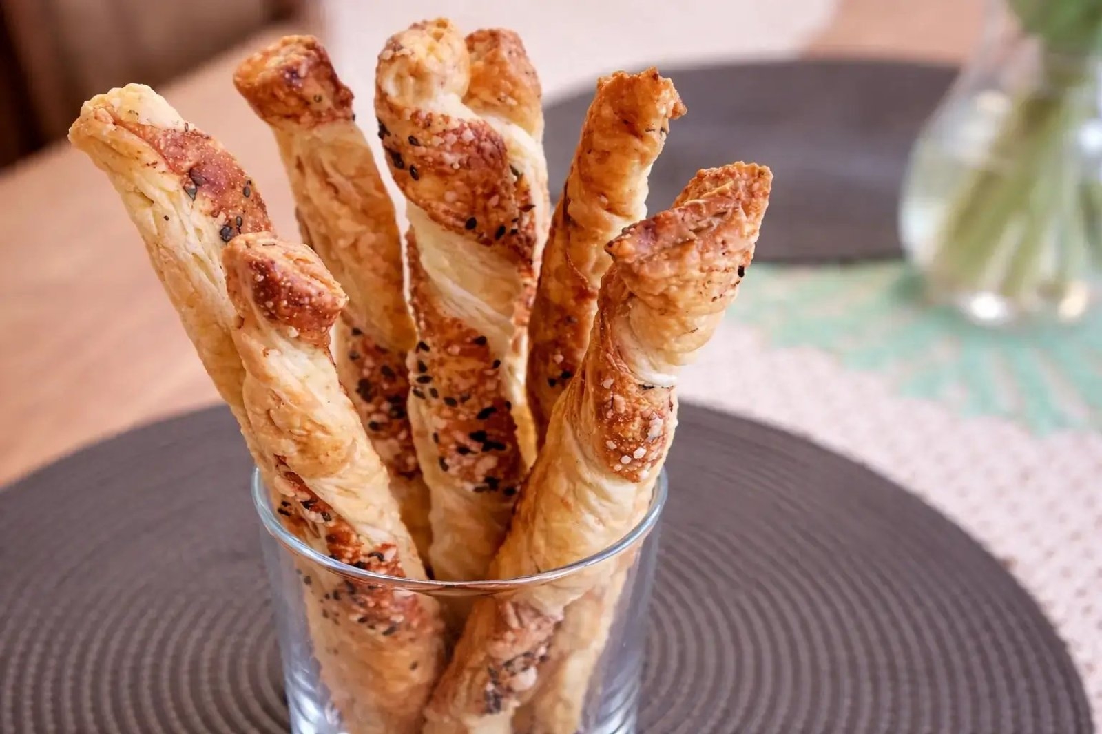 Paluchy z ciasta francuskiego