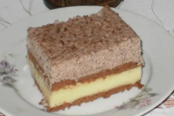 torcik królowej, pyszne ciasto bez pieczenia z pianką i herbatnikami :-) 