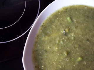 Zupa z fasolki i szpinaku
