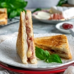 Tosty z prosciutto,...