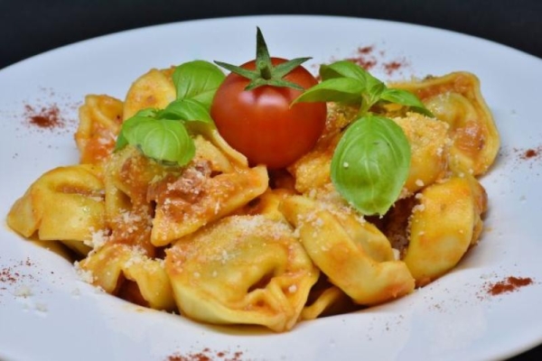 Przepis na idealne Tortellini – tradycyjne włoskie pierożki, które zachwycą każdego!