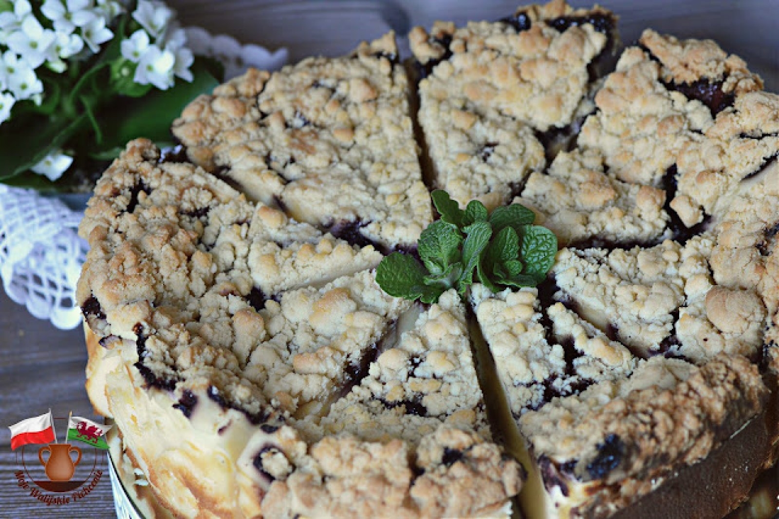 SERNIK Z KRUSZONKĄ ŁYŻKĄ MIESZANY