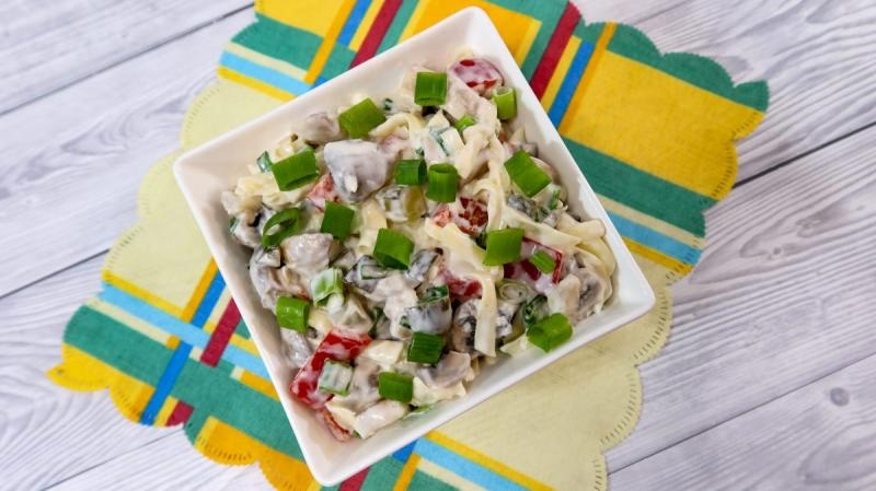 Sałatka pieczarkowa + film