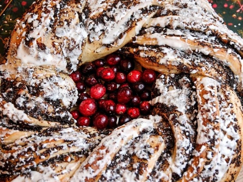 Wieniec drożdżowy z makiem