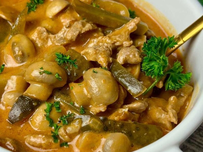 Strogonow z indyka – jednogarnkowy obiad na chłodne dni