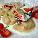 Pierogi z truskawkami