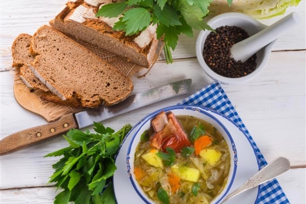 Parzybroda świętokrzyska, wiosenno - letnia zupa z młodej kapusty