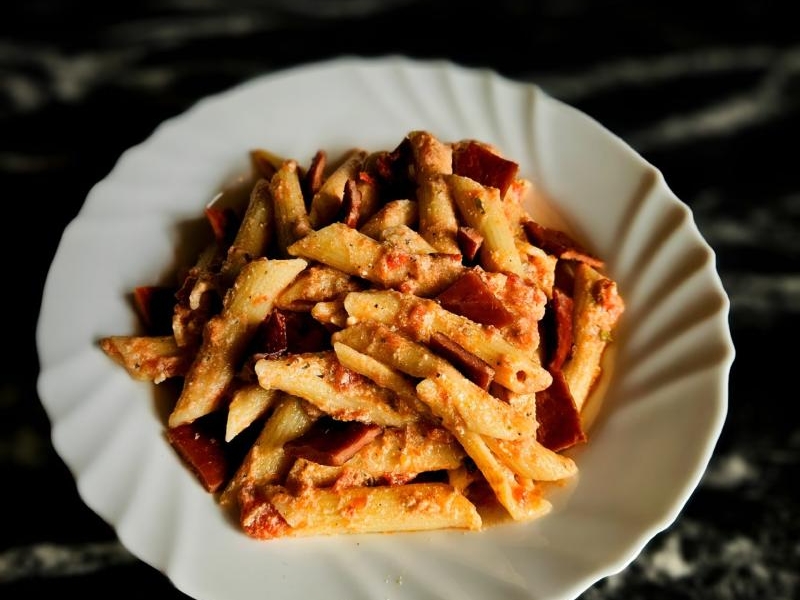 Penne Freddo con Ricotta Historia i Pochodzenie – Włoska Inspiracja na Letni Makaron