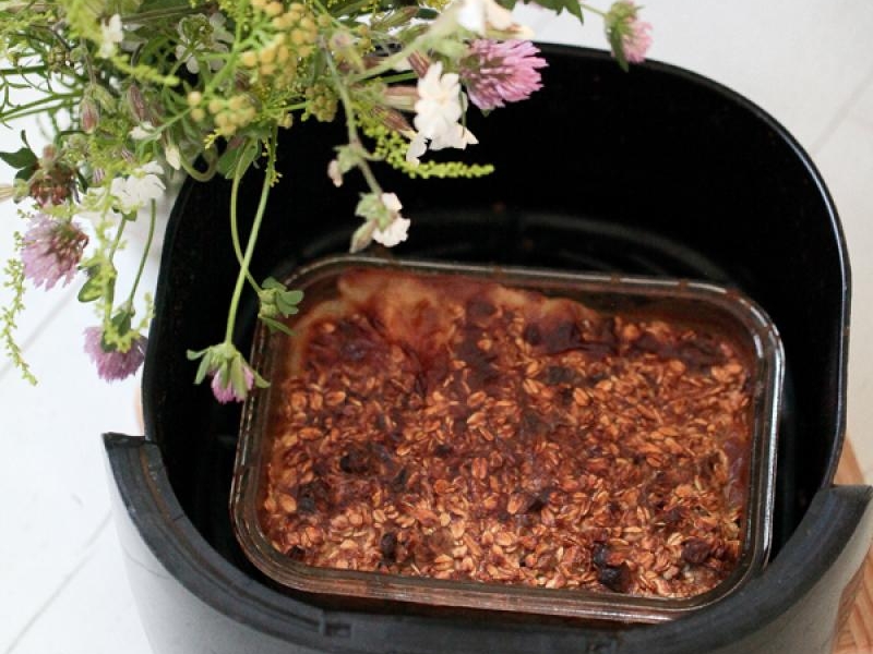 Pieczona owsianka ze śliwkami airfryer