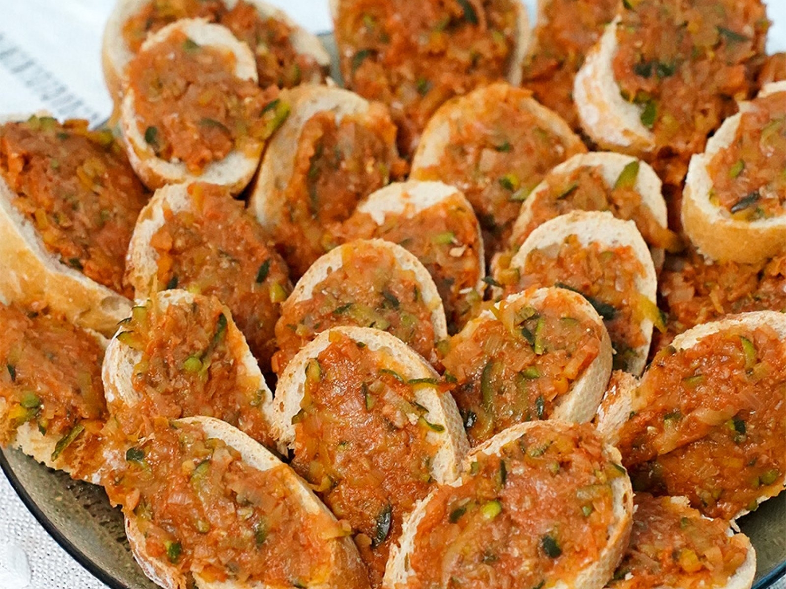 Pasta do chleba z cukinii