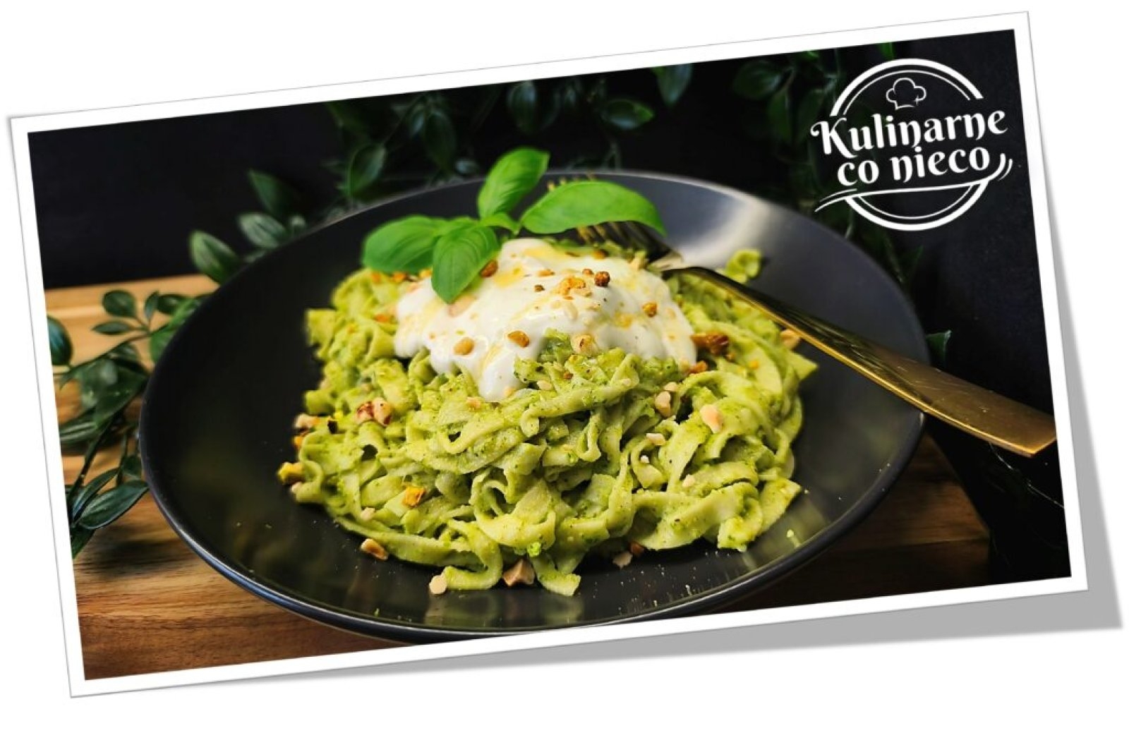 Domowe Linguine z Pesto Pistacjowo-Laskowym i Kremową Ricottą