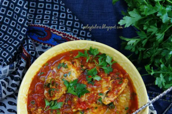 Pomidorowe curry rybne