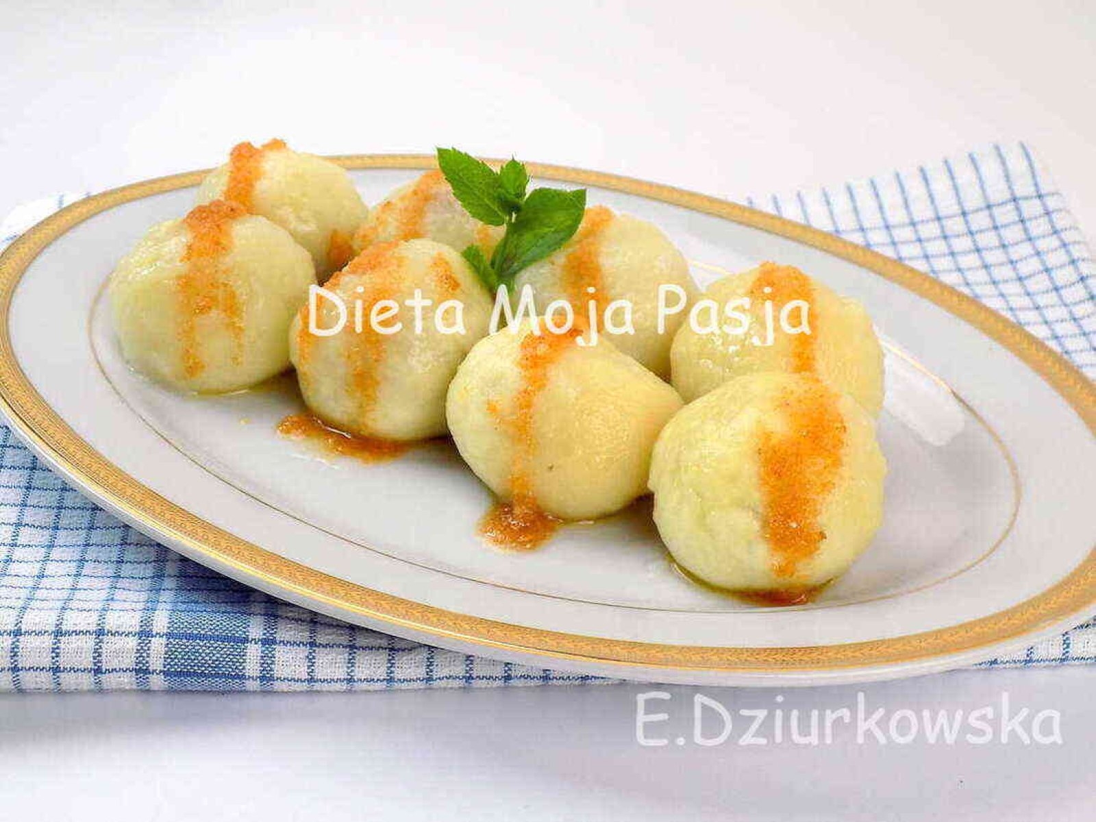 Pyszne domowe knedle ze śliwkami
