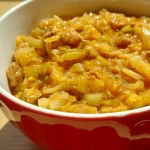 Bigos z młodej kapusty