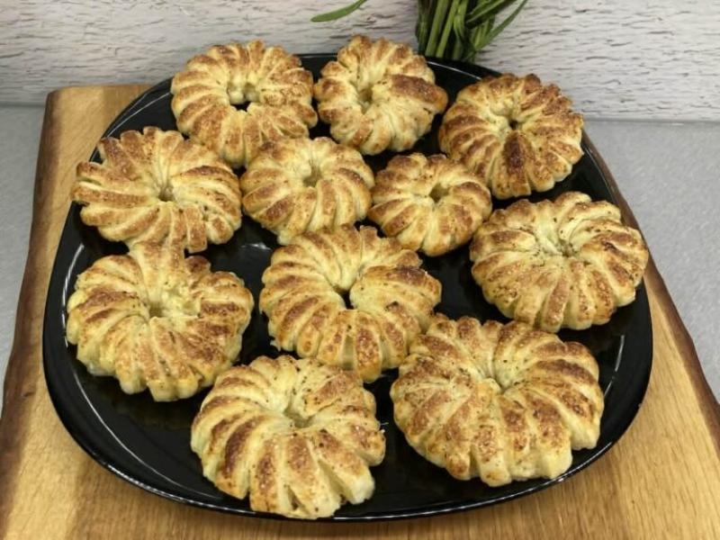 Jabłka w cieście francuskim