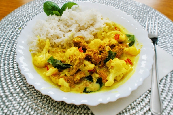Curry z kalafiorem