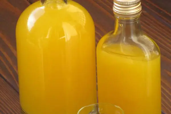 Likier z mandarynek - błyskawiczna mandarynkówka, którą można pić od razu po zrobieniu