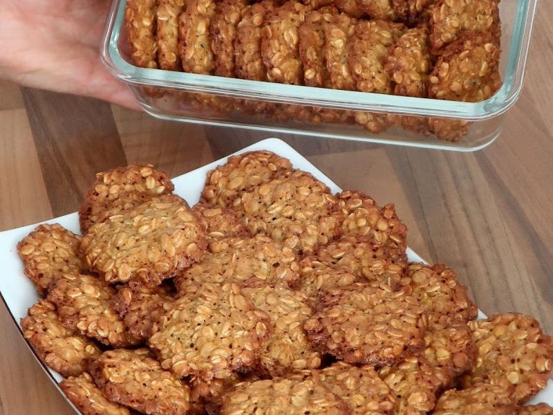 Domowe ciastka owsiane: lepsze niż baton, idealne do lunch boxa. Robię raz i chrupiemy cały tydzień!