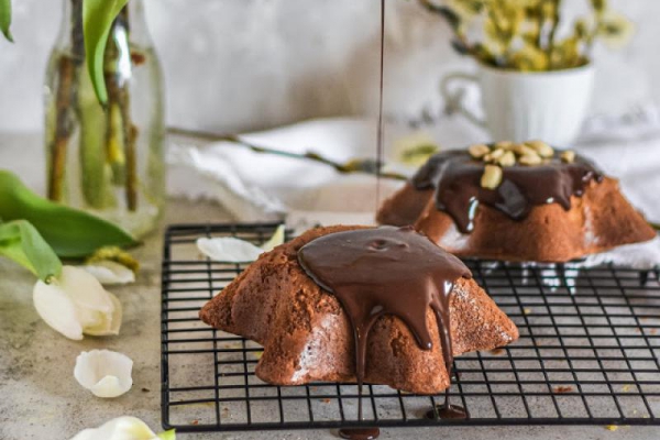 Prosta babka jogurtowa