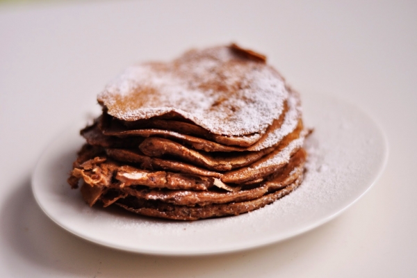 Czekoladowe pancakes pełnoziarniste i pierwsze 100 przepisów