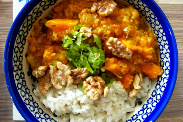 Curry z batatem i marchewką