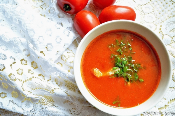 Zupa pomidorowa z kluseczkami (ze świeżych pomidorów).