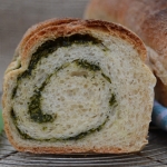 Chleb pszenny z zielonym...