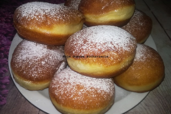 Pączki z marmoladą