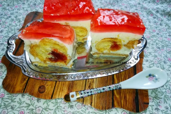 Ciasto bez pieczenia z rogalikami