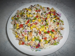Kolorowa sałatka z ryżem