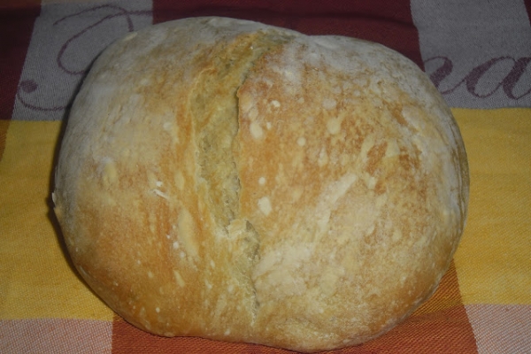 Chleb z chrupiącą skórką