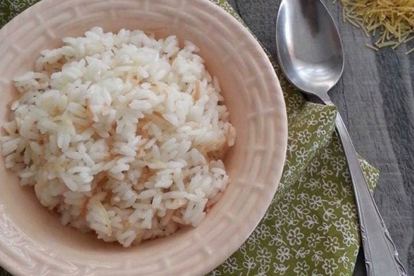 Pilav czyli podstawowa wersja tureckiego ryżu