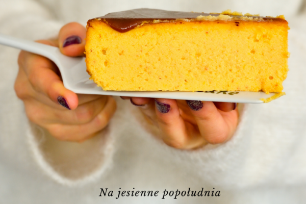 Sernik dyniowy z karmelem. Najważniejsze zasady: Jak piec sernik?