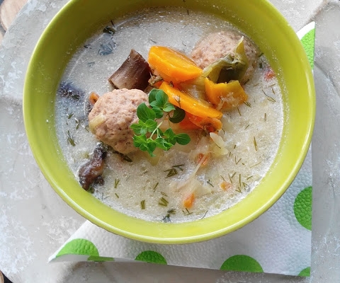 Grzybowa zupa z pulpecikami 