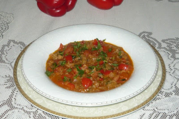 Zupa warzywna pikantna