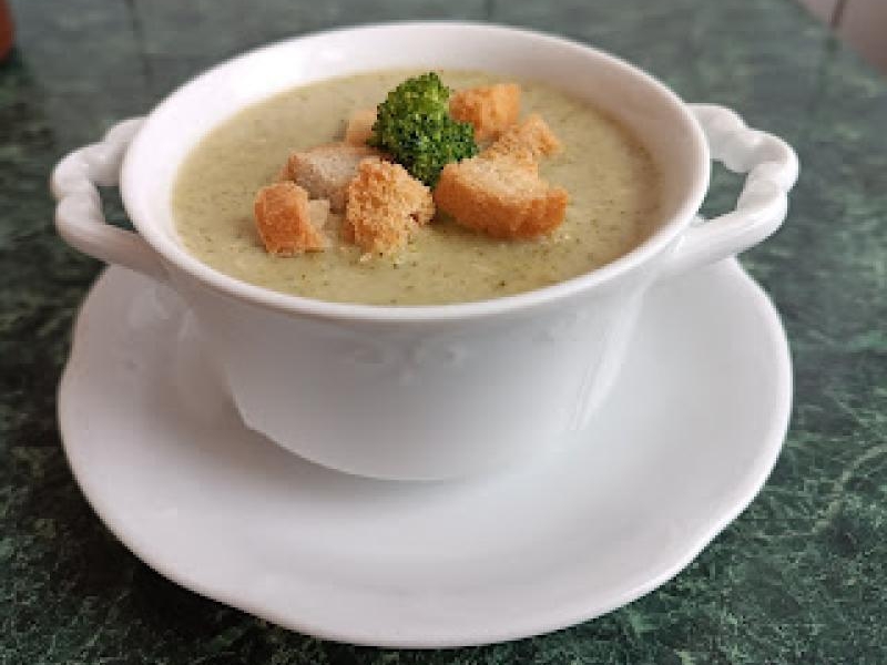 Pieczony Krem z Brokułów z Grzankami