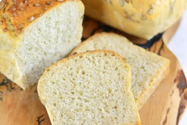 Chleb pszenny (drożdżowy), z ziarnami